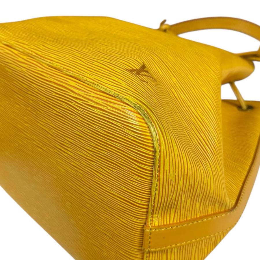ルイヴィトン Louis Vuitton エピ プチノエ M44109 バッグ ショルダーバッグ レディース 送料無料 【中古】 LOUIS VUITTON（ルイ・ヴィトン） プチノエ エピ ショルダーバッグ