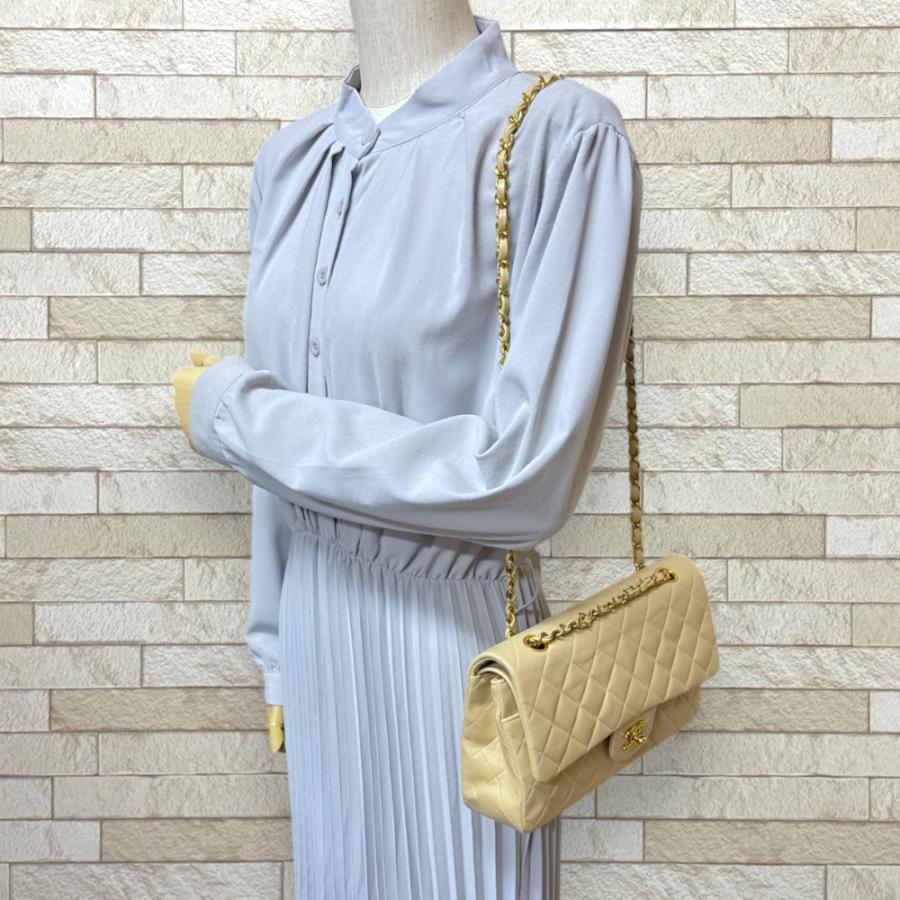 中古 シャネル CHANEL A01112 8番台 レディース ショルダーバッグ マトラッセ ベージュ ラムスキン CHANEL（シャネル） マトラッセ Wフラップ ショルダーバッグ バッグ