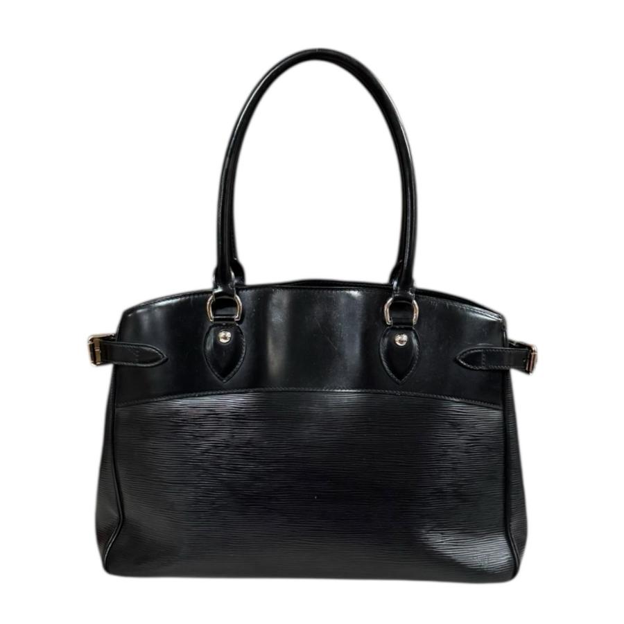 LOUIS VUITTON（ルイ・ヴィトン） パッシィGM エピ ショルダーバッグ