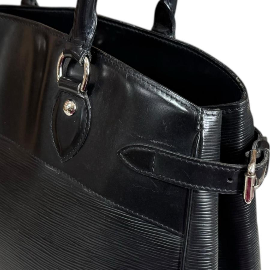 LOUIS VUITTON（ルイ・ヴィトン） パッシィGM エピ ショルダーバッグ