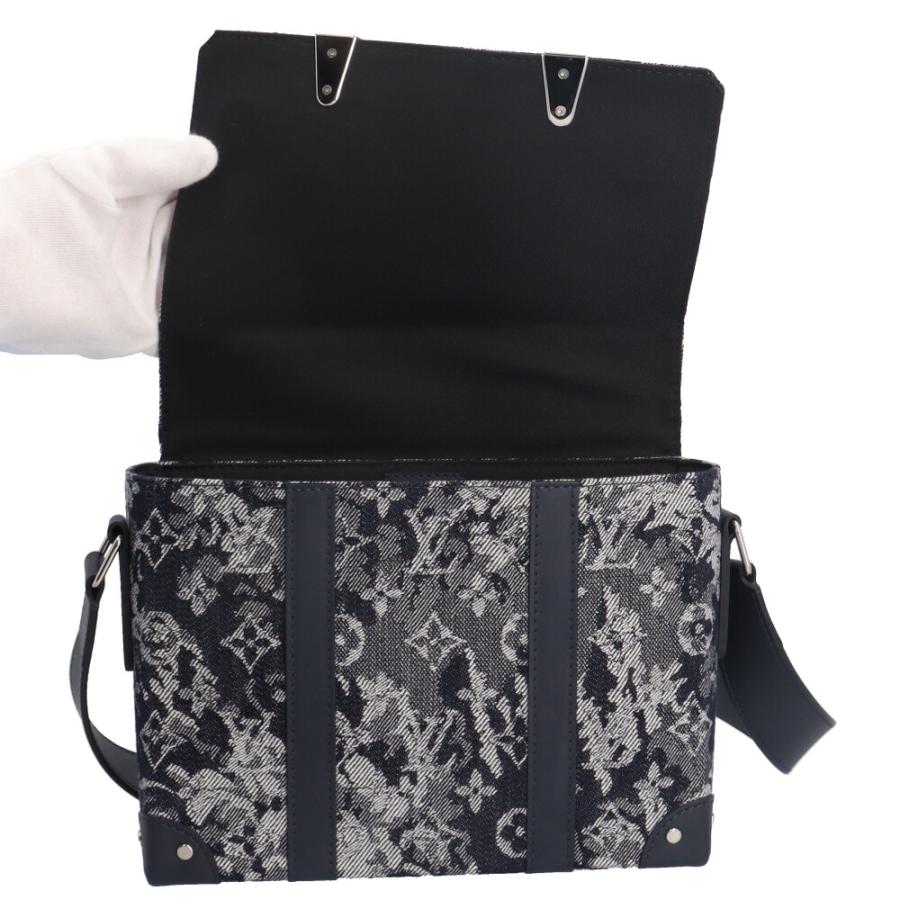 LOUIS VUITTON（ルイ・ヴィトン） トランクメッセンジャーPM