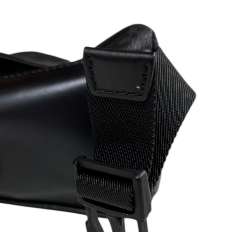 LOUIS VUITTON（ルイ・ヴィトン） メッセンジャー・ヴォワヤージュ PM