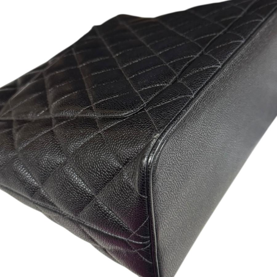 CHANEL（シャネル） 復刻トート マトラッセ トートバッグ キャビア