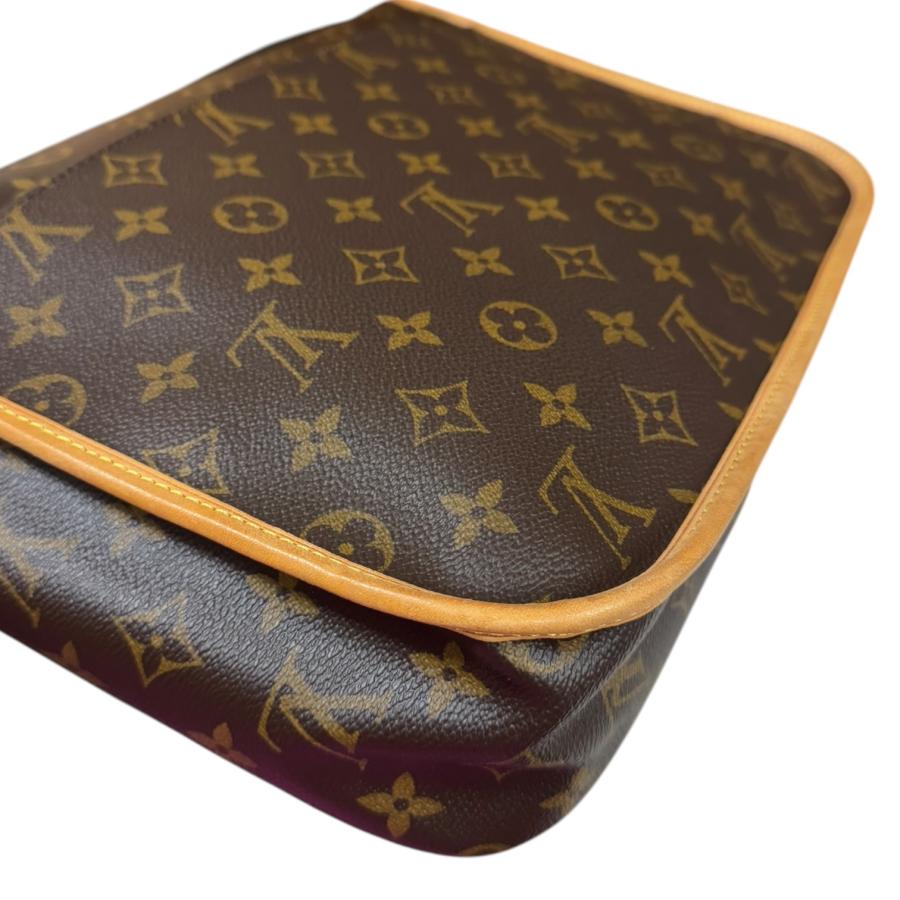 LOUIS VUITTON（ルイ・ヴィトン） メッセンジャーボスフォールGM