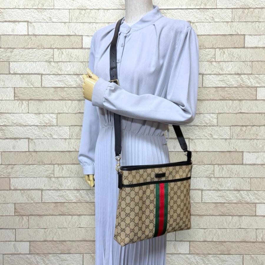 GUCCI（グッチ） シェリー ショルダーバッグ GGキャンバス 388926