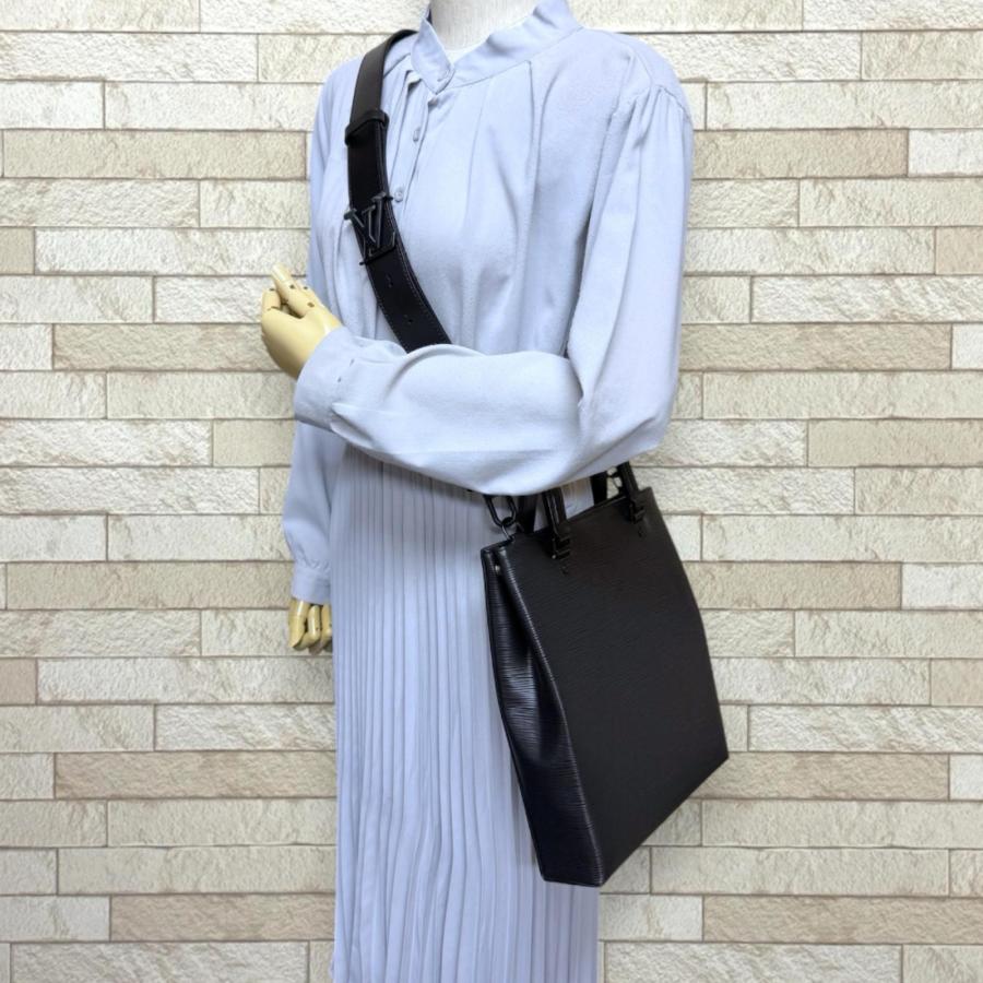 ■ルイヴィトン M58497 サックプラ フォールド ショルダーバッグ エピ ■ LOUIS VUITTON（ルイ・ヴィトン） サックプラ・フォールド エピ