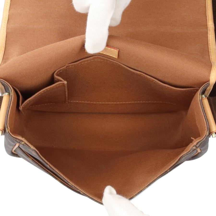 LOUIS VUITTON（ルイ・ヴィトン） メッセンジャーボスフォールPM