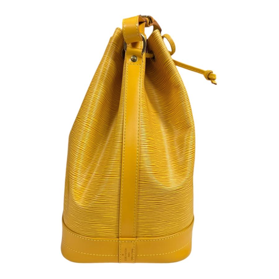 LOUIS VUITTON エピ ノエ ショルダーバッグ イエロー　ルイヴィトン LOUIS VUITTON（ルイ・ヴィトン） ノエ エピ ショルダーバッグ