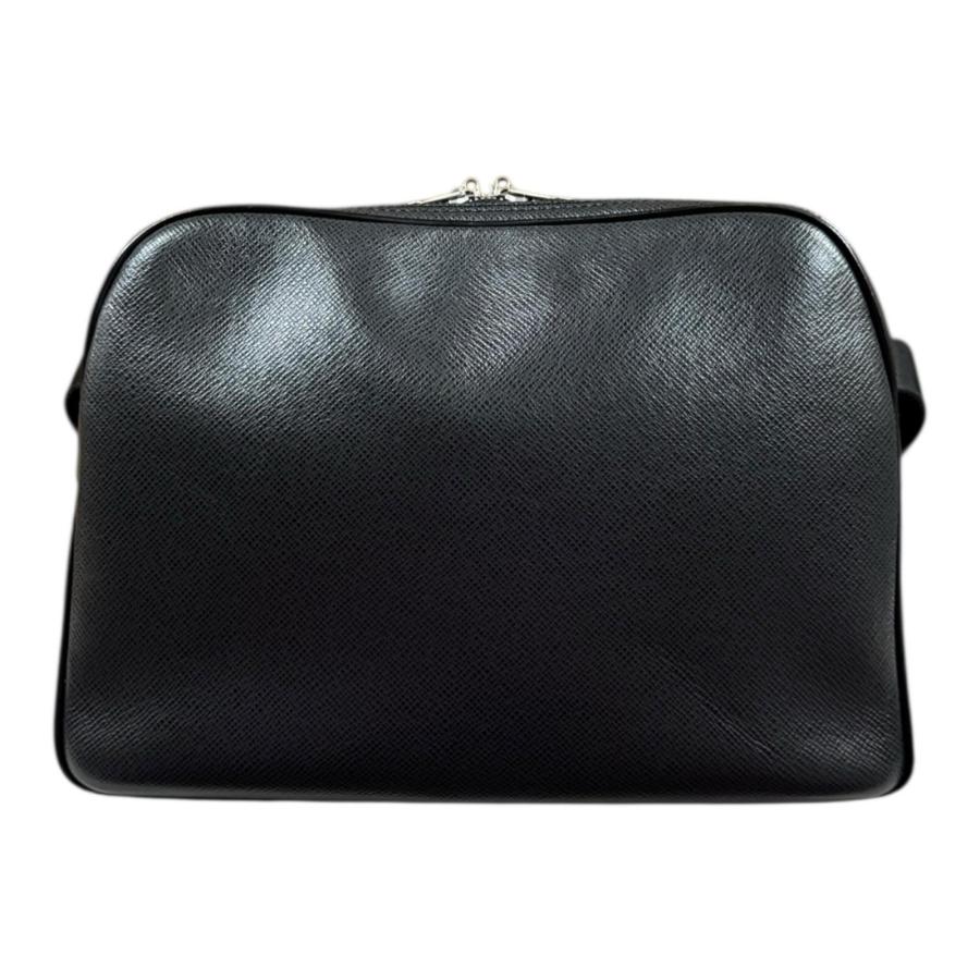 LOUIS VUITTON（ルイ・ヴィトン） リポーター タイガ ショルダーバッグ