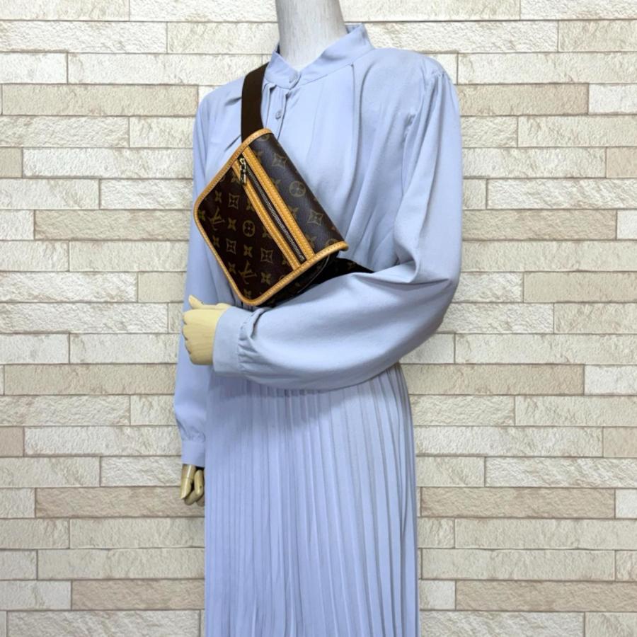 LOUIS VUITTON（ルイ・ヴィトン） バムバックボスフォール モノグラム 