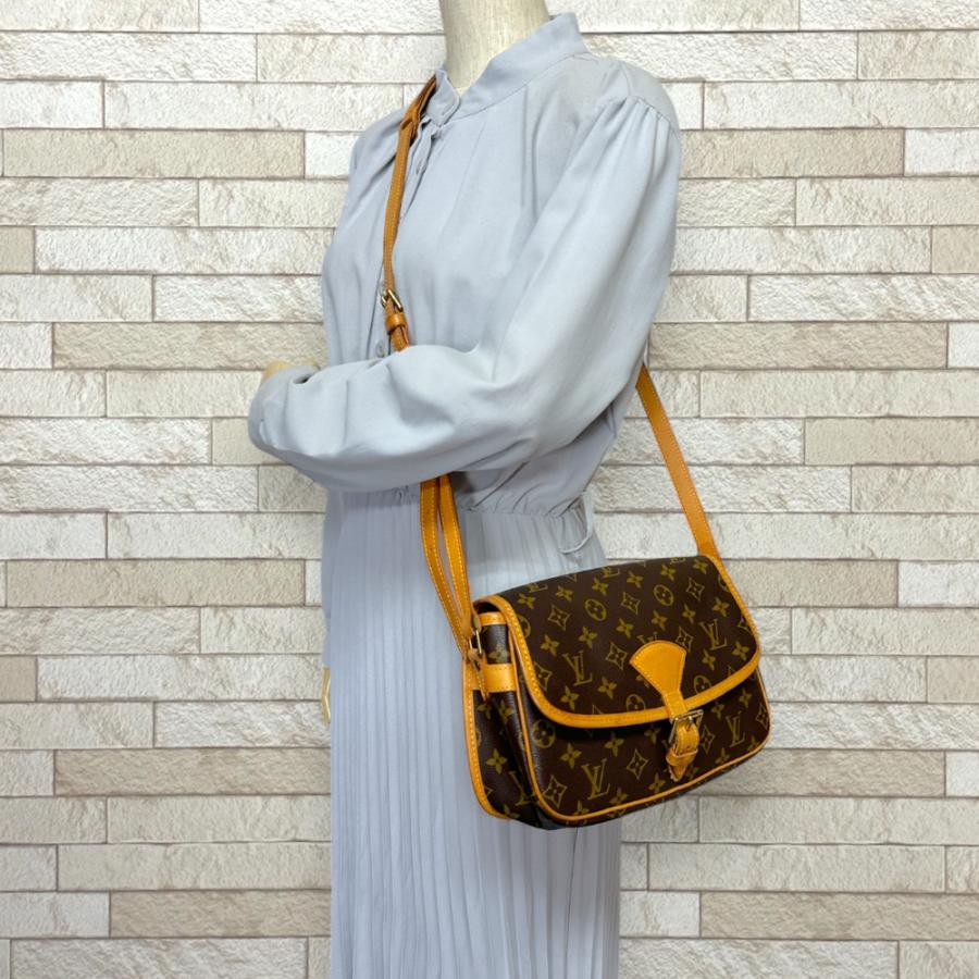 LOUIS VUITTON（ルイ・ヴィトン） ソローニュ モノグラム ショルダー