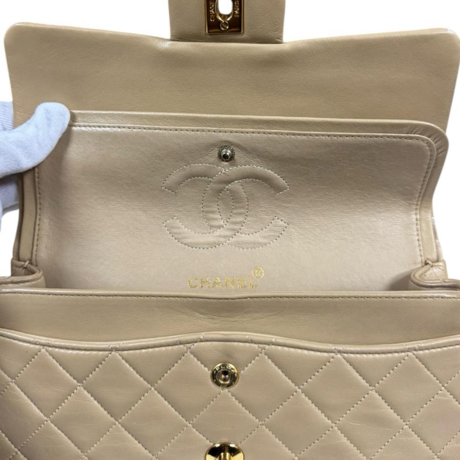 CHANEL（シャネル） マトラッセ ショルダーバッグ ラムスキン ベージュ