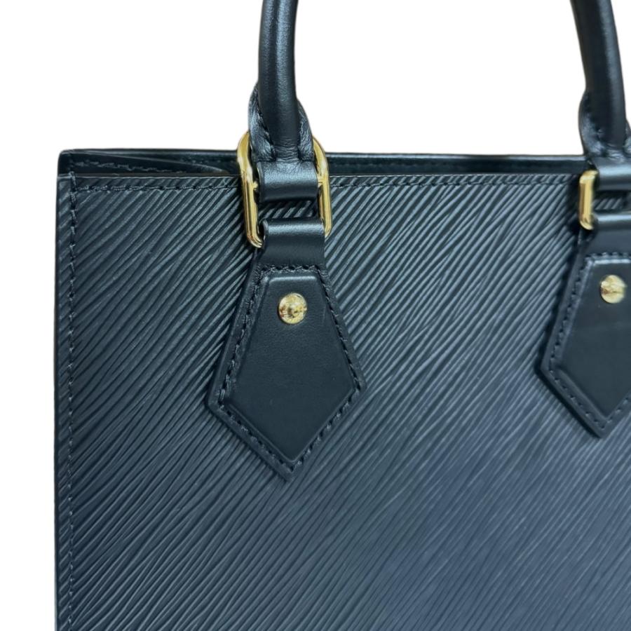 LOUIS VUITTON（ルイ・ヴィトン） サックプラBB エピ ショルダーバッグ