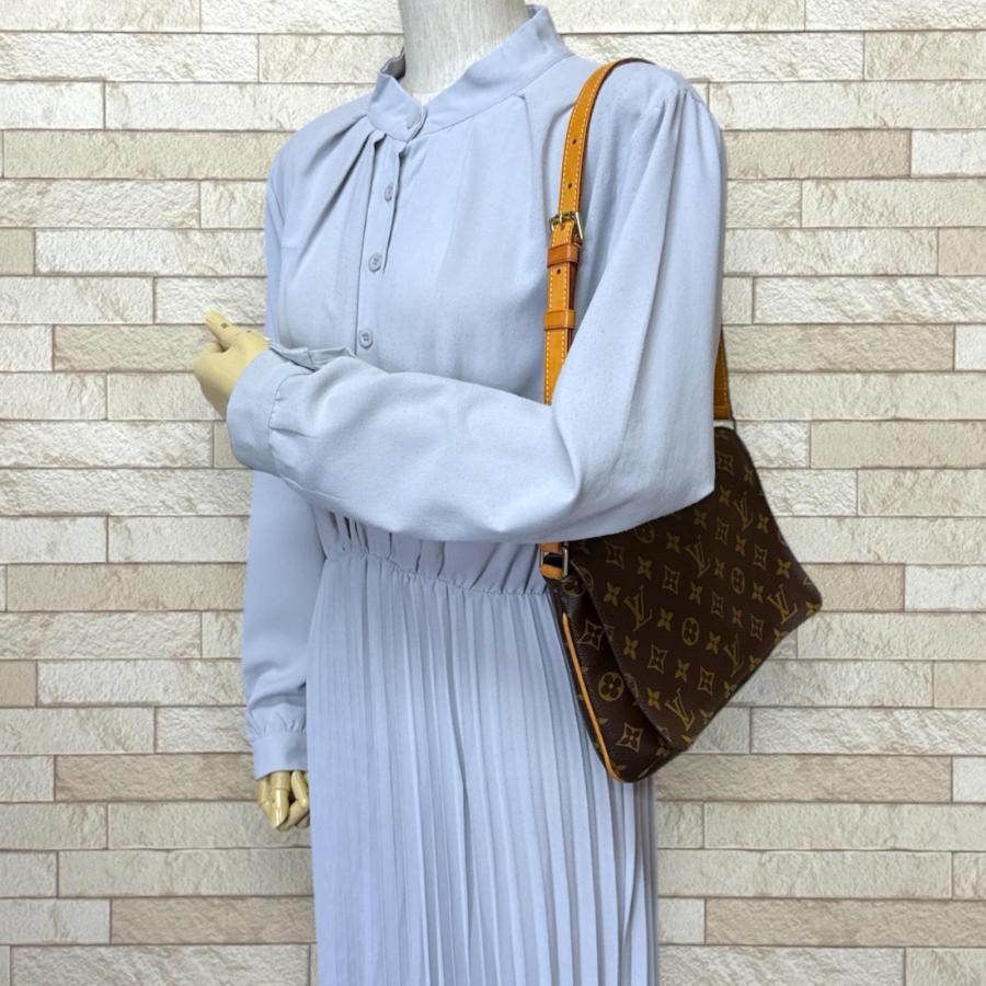 LOUIS VUITTON（ルイ・ヴィトン） ミュゼットタンゴ ショート