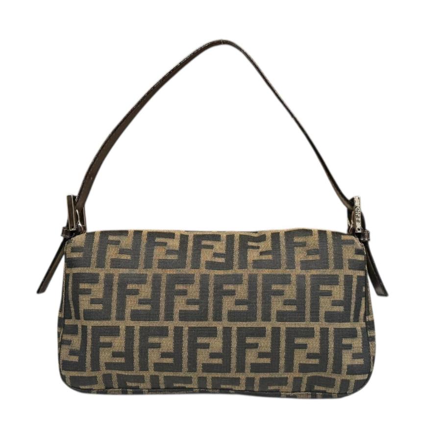 [大人気]　フェンディ　FENDI　ハンドバッグ　マンマバケット　FFロゴ フェンディ、タイムレスなイットバッグの新作「マンマ バゲット」を