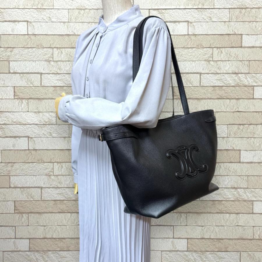 CELINE（セリーヌ） ミディアム カバ アナイス キュイル トリアンフ