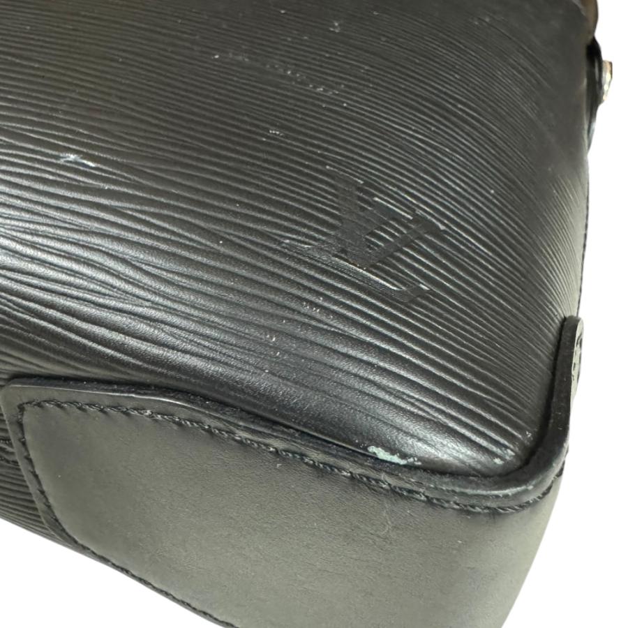 LOUIS VUITTON（ルイ・ヴィトン） オリバー エピ ショルダーバッグ