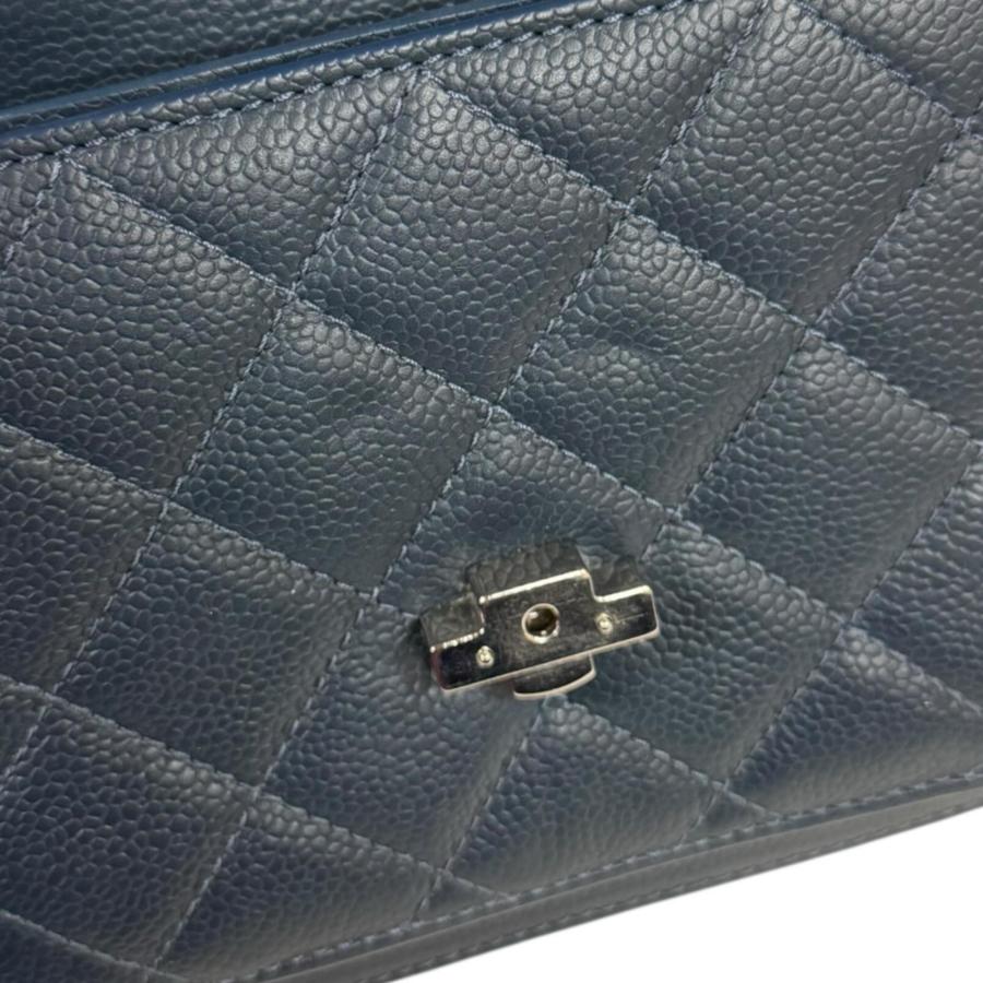 CHANEL（シャネル） ハーフココ ショルダーバッグ キャビアスキン