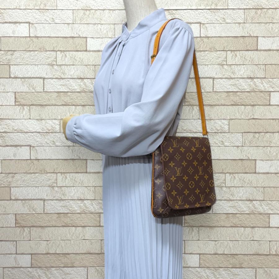 LOUIS VUITTON（ルイ・ヴィトン） ミュゼットサルサ ショート