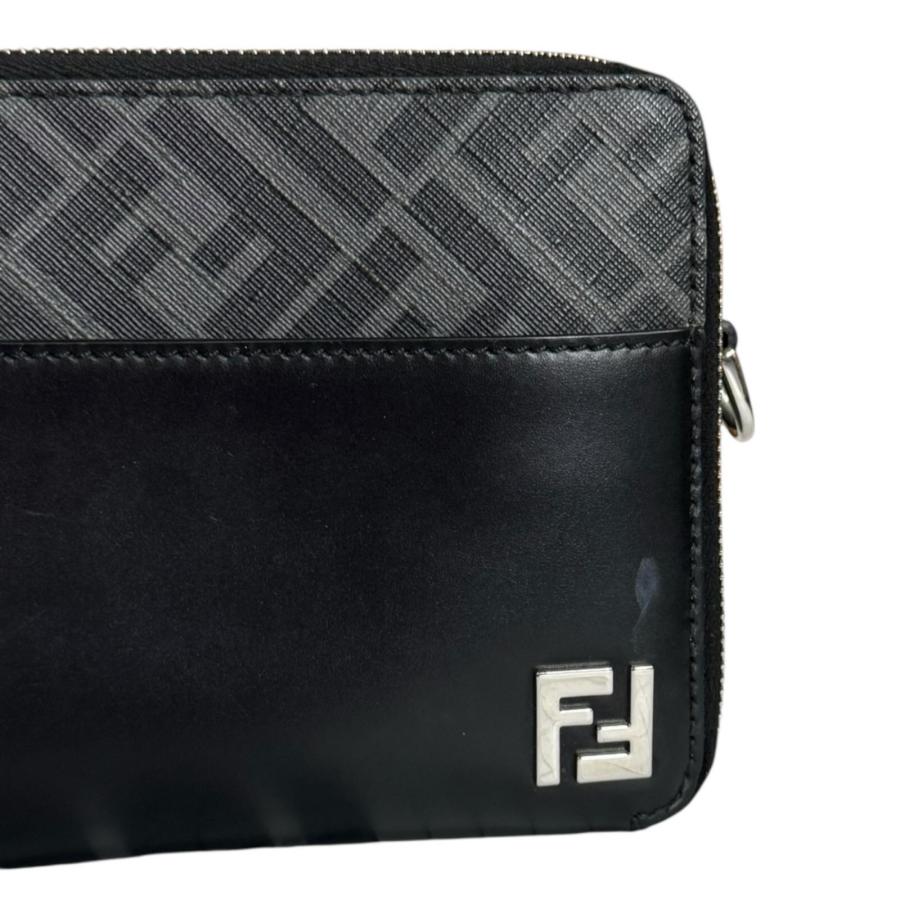 FENDI（フェンディ） スクエアFF カメラケース ショルダーバッグ