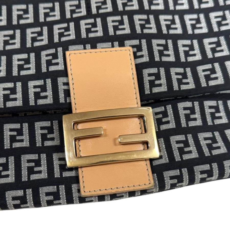 フェンディ　マンマバケット　ズッキーノ　8BR001　MBZ225 FENDI（フェンディ） マンマバケット ズッキーノ ショルダーバッグ