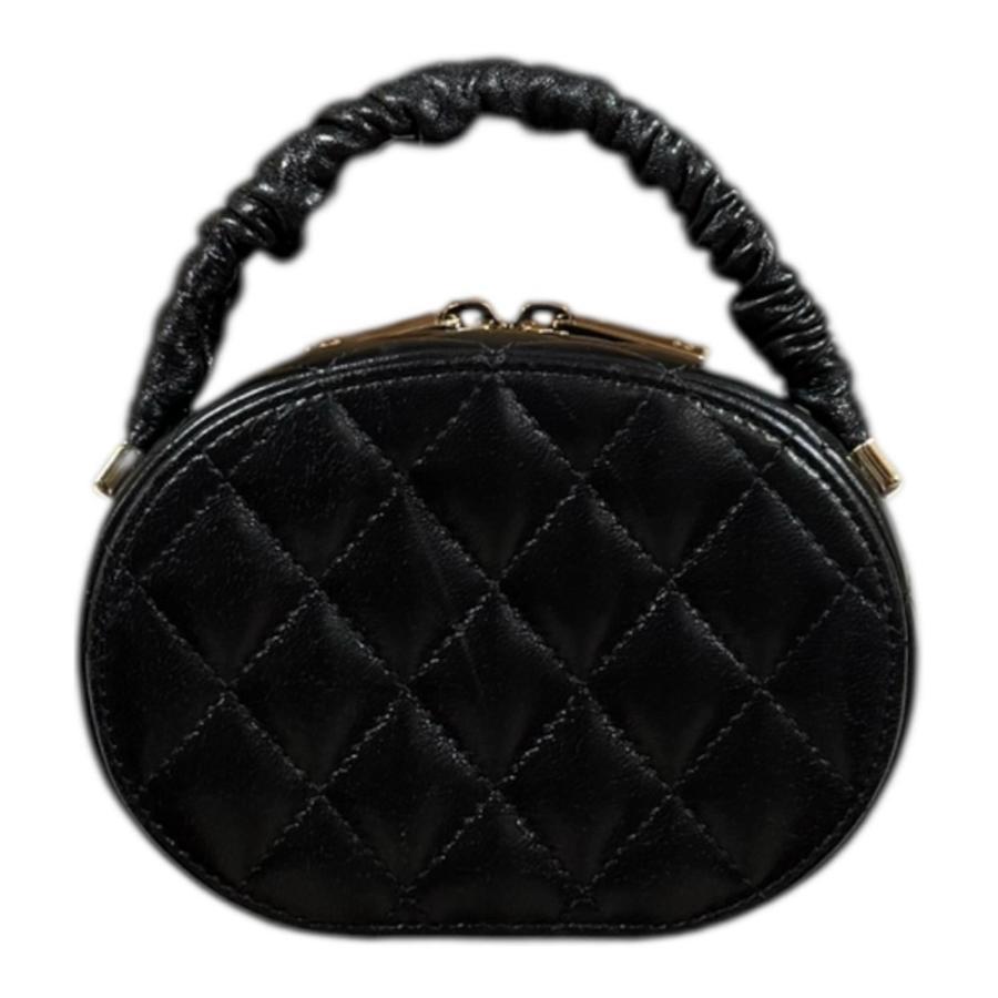 CHANEL（シャネル） バニティバッグ マトラッセ ハンドバッグ レザー