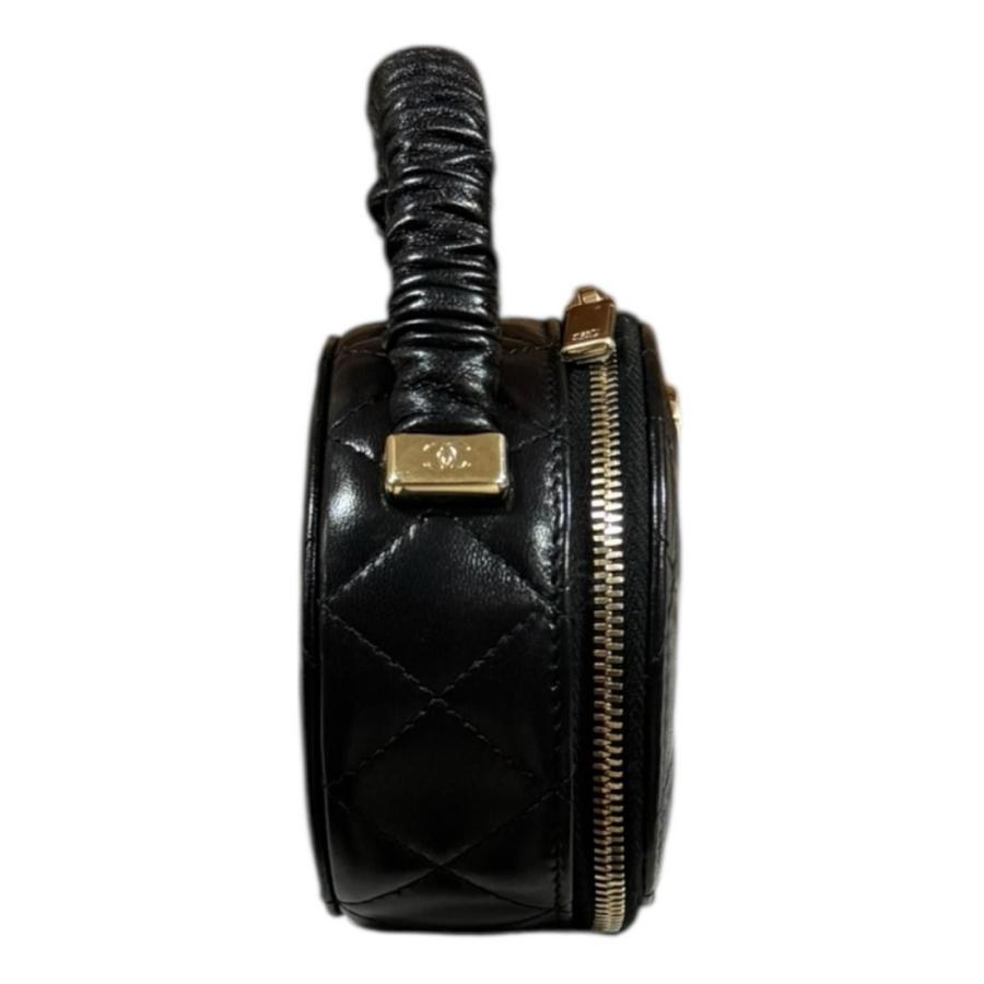 CHANEL ブラックレザー　バニティ CHANEL（シャネル） バニティバッグ マトラッセ ハンドバッグ レザー