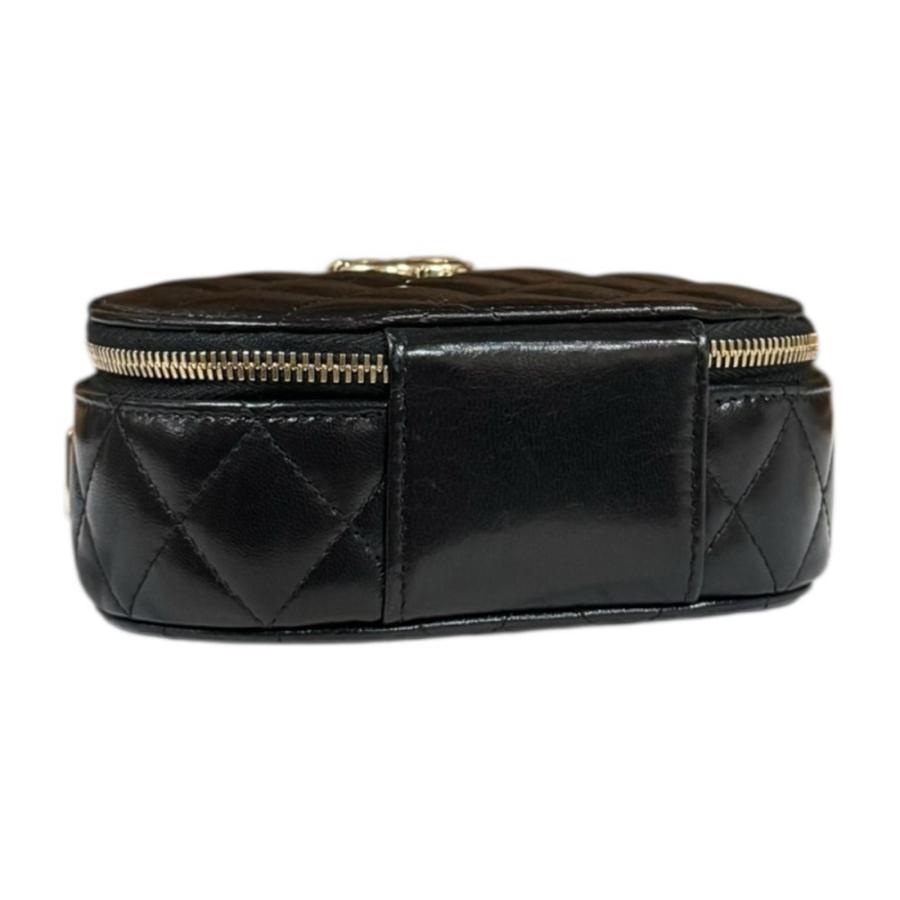 CHANEL ブラックレザー　バニティ CHANEL（シャネル） バニティバッグ マトラッセ ハンドバッグ レザー
