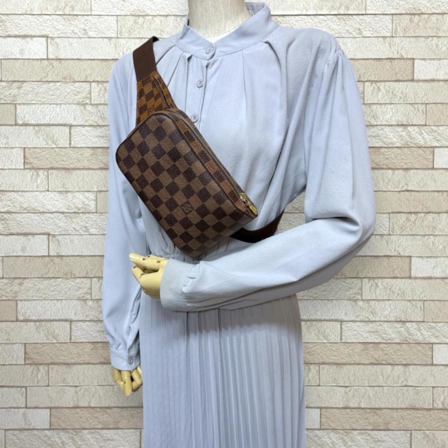 LOUIS VUITTON（ルイ・ヴィトン） ジェロニモス ダミエ ボディバッグ
