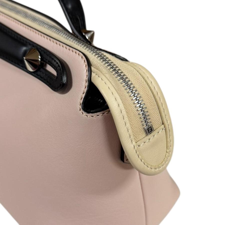 FENDI（フェンディ） バイ ザ ウェイ ミディアム ショルダーバッグ