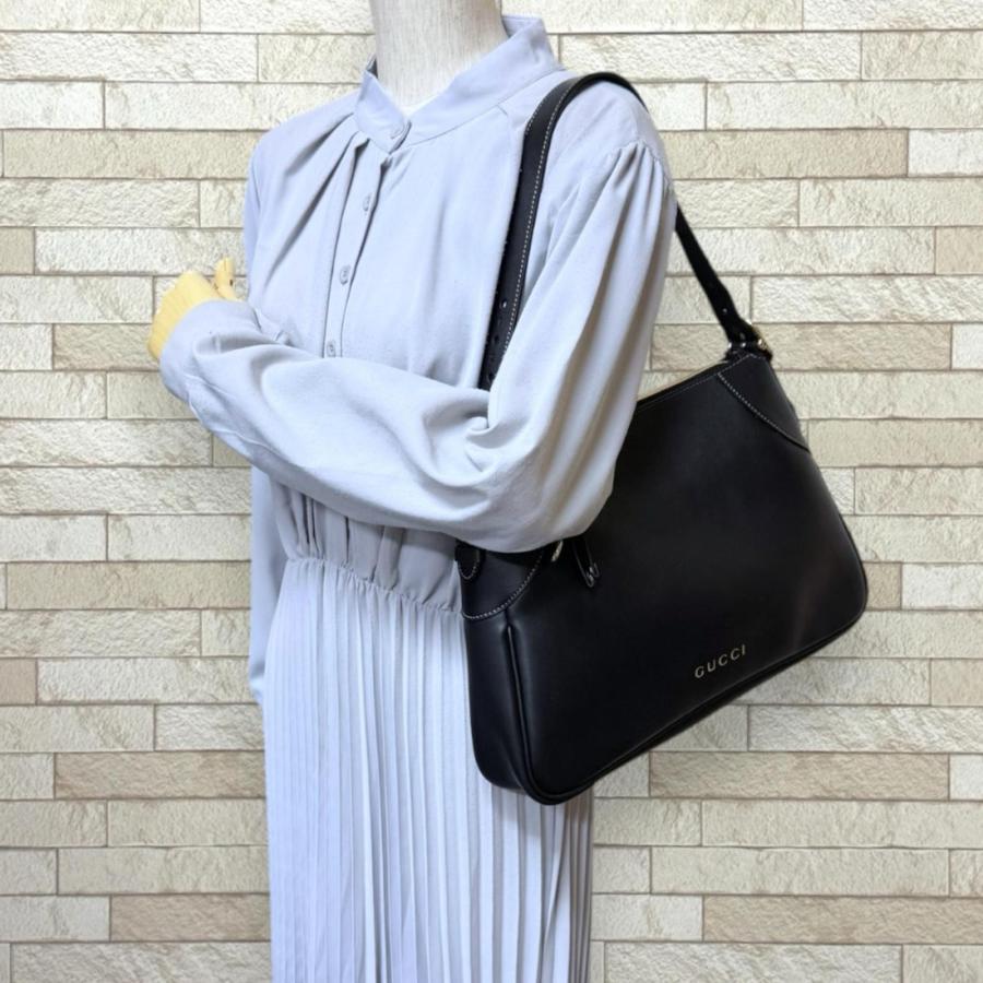 GUCCI（グッチ） ラージ GGエンブレム トートバッグ レザー 815217