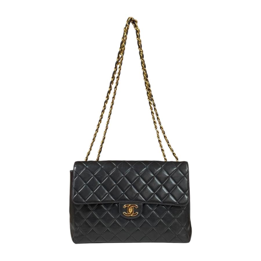 シャネル デカマトラッセ30 ショルダーバッグ ラムスキン ブラック レディース CHANEL  中古 R&Kリサイクルキング CHANEL（シャネル） デカマトラッセ30 ショルダーバッグ ラムスキン