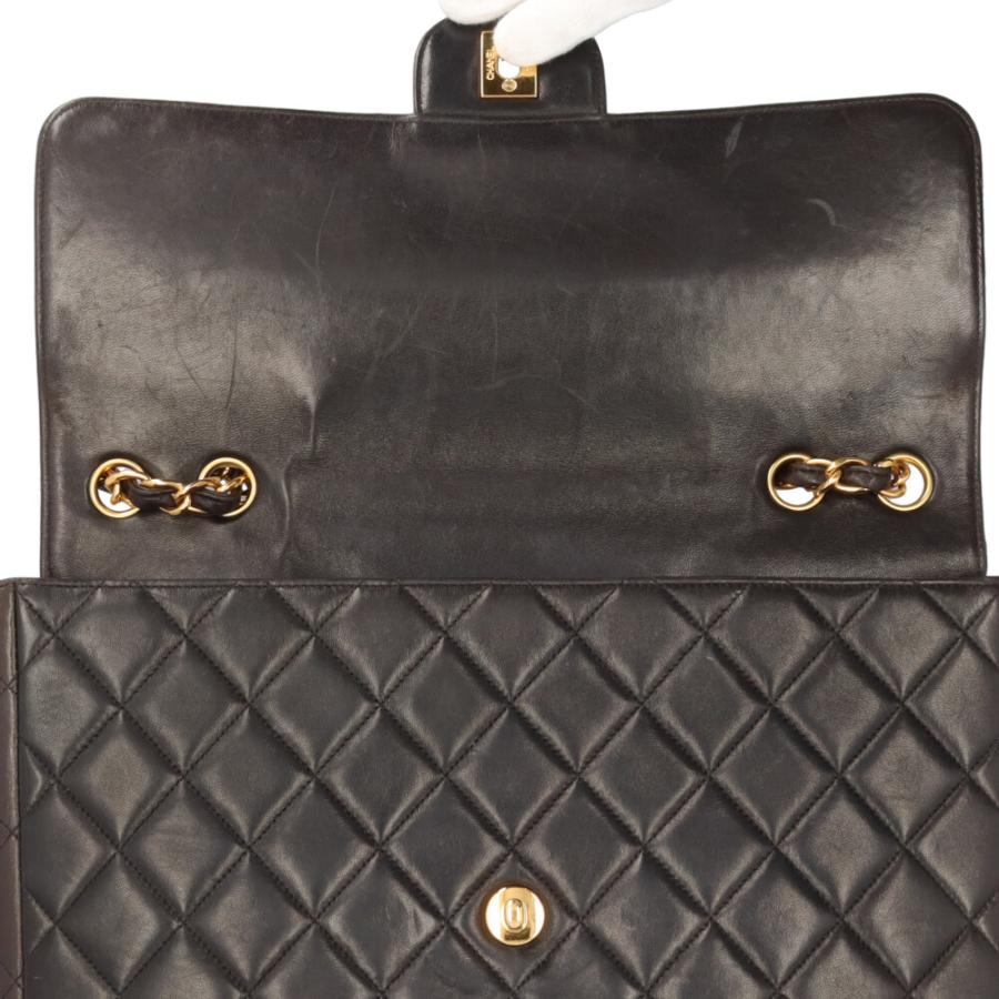 CHANEL（シャネル） デカマトラッセ30 ショルダーバッグ ラムスキン