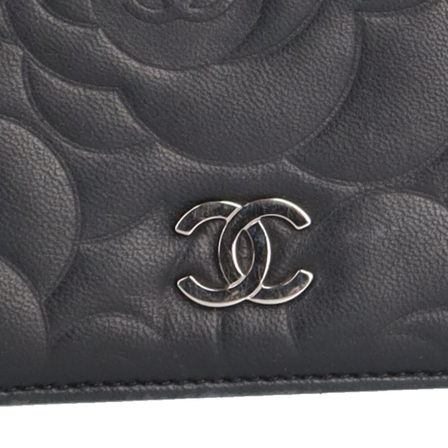 CHANEL（シャネル） カメリア ココマーク 二つ折り財布 ラムスキン