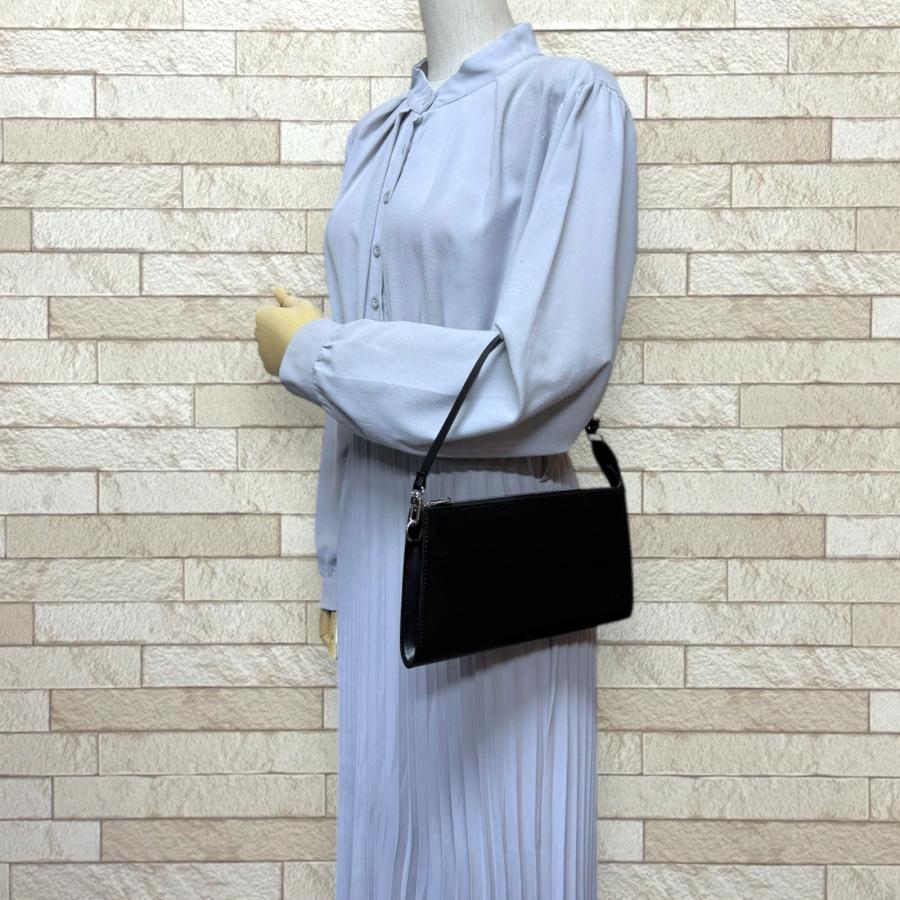 LOUIS VUITTON（ルイ・ヴィトン） ポシェットアクセソワール エピ