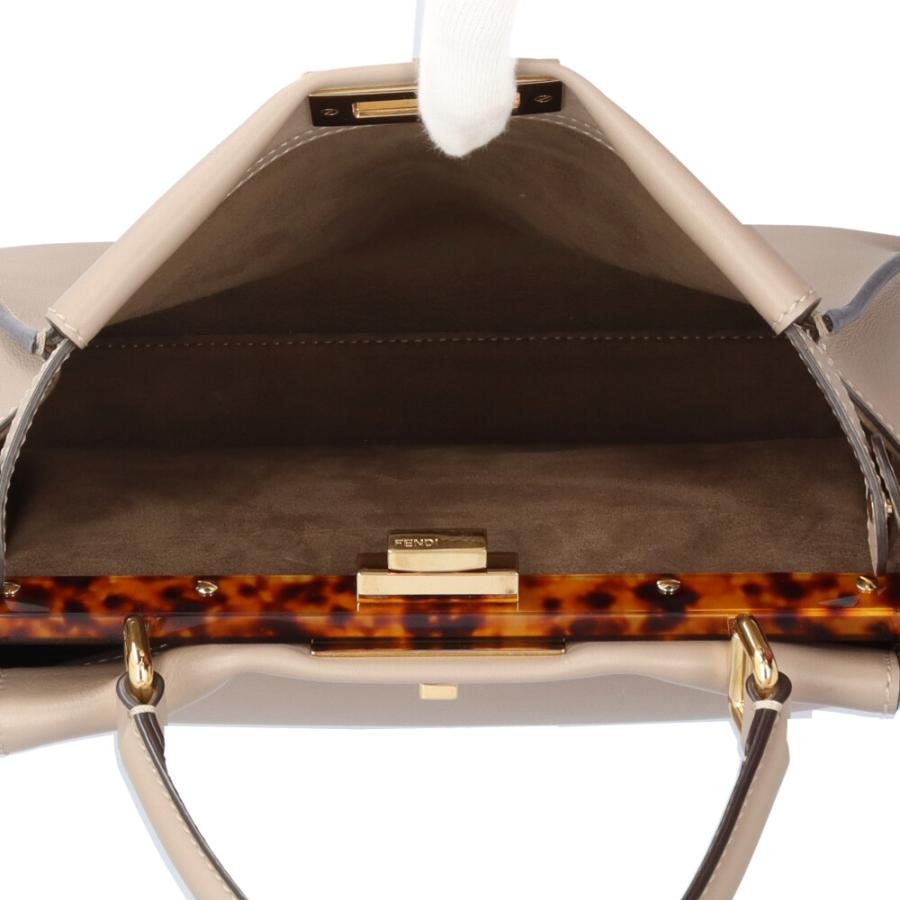 FENDI（フェンディ） ミディアム ピーカブー レギュラー ショルダー