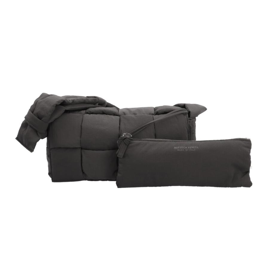 ボッテガヴェネタ パデットテックカセット ミディアム イントレ