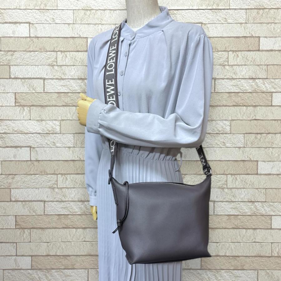 LOEWE ロエベ キュービィスモール ショルダーバッグ レザー B906Q63X01  