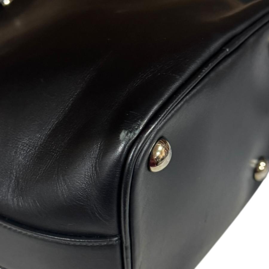 サンローラン スタッズ エマニュエルバケット ショルダーバッグ レザー