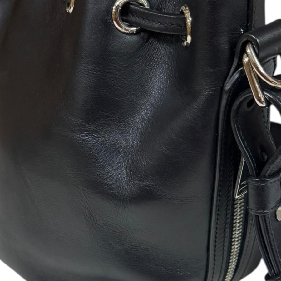 サンローラン スタッズ エマニュエルバケット ショルダーバッグ レザー