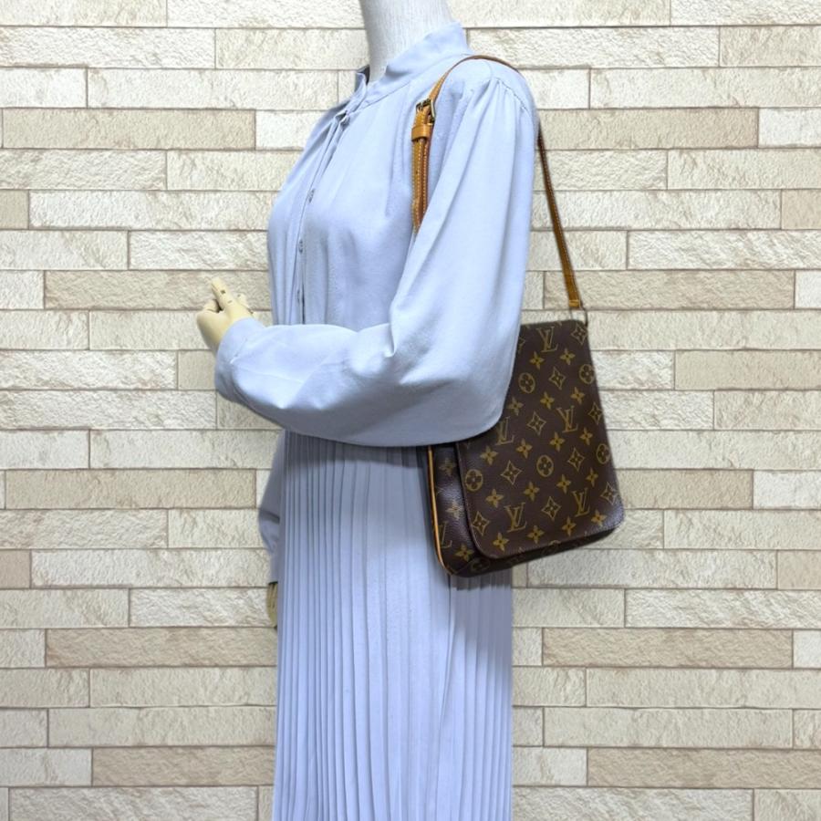 LOUIS VUITTON（ルイ・ヴィトン） ミュゼットサルサ ショート