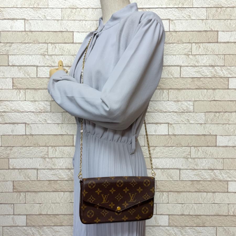 LOUIS VUITTON（ルイ・ヴィトン） ポシェット・フェリシー ショルダー 