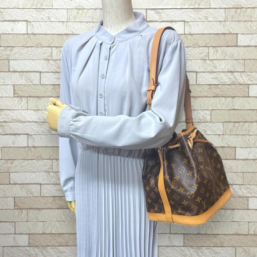 LOUIS VUITTON ルイヴィトン プチノエ モノグラム ショルダー