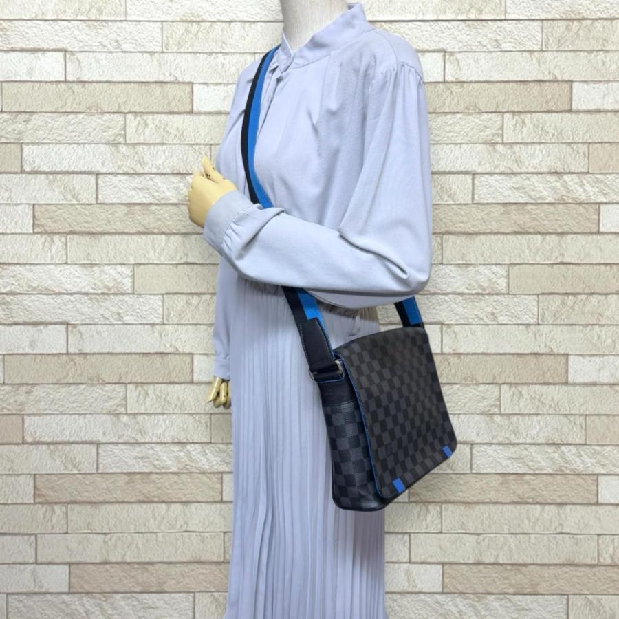 LOUIS VUITTON（ルイ・ヴィトン） ディストリクト PM NM ショルダー