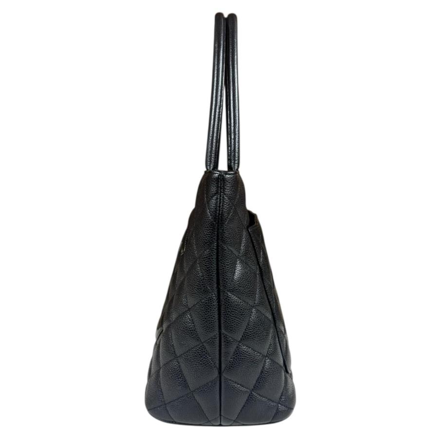 CHANEL（シャネル） 復刻トート マトラッセ トートバッグ キャビア