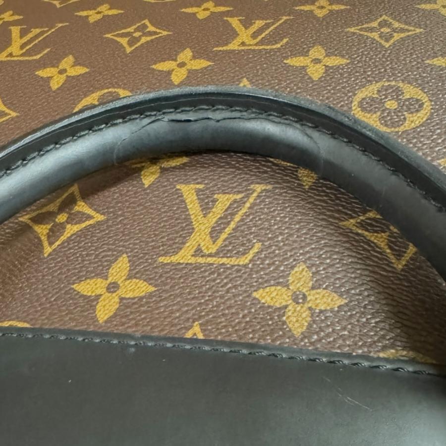 LOUIS VUITTON（ルイ・ヴィトン） ポルトドキュマンジュール