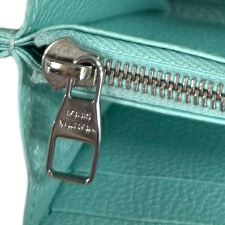 LOUIS VUITTON（ルイ・ヴィトン） ポルトフォイユ サラ モノグラムアン