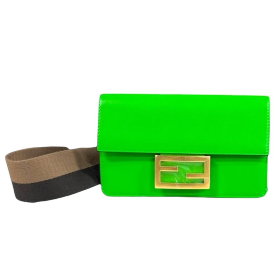 FENDI（フェンディ） フラット バゲット ショルダーバッグ レザー