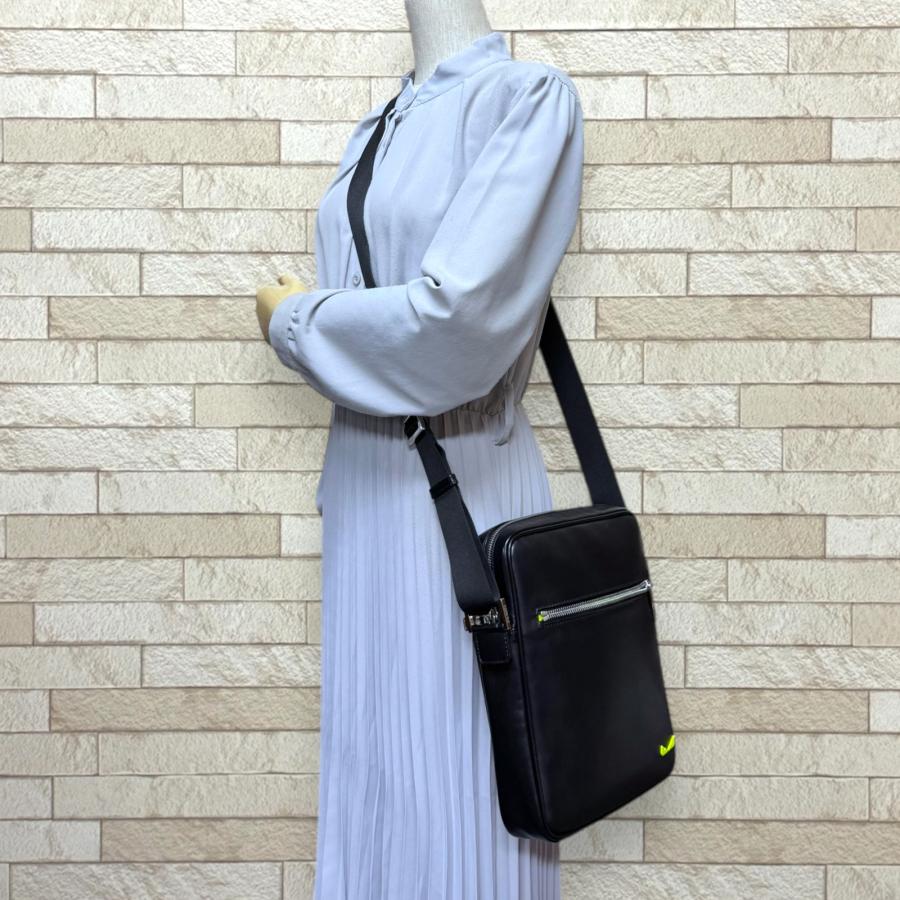 FENDI（フェンディ） バッグバグズ ショルダーバッグ レザー 7VA461 