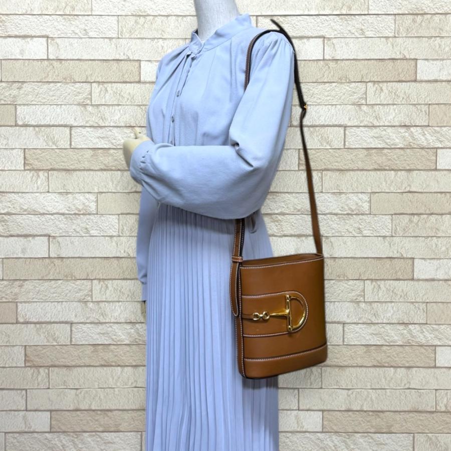 GUCCI グッチ ヴィンテージロゴレザー ウェブボディーバッグ GUCCI（グッチ） スモール バケットバッグ グッチ73 ショルダーバッグ